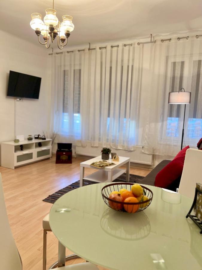 Appartamento The Downtown Pearl Zagabria Esterno foto